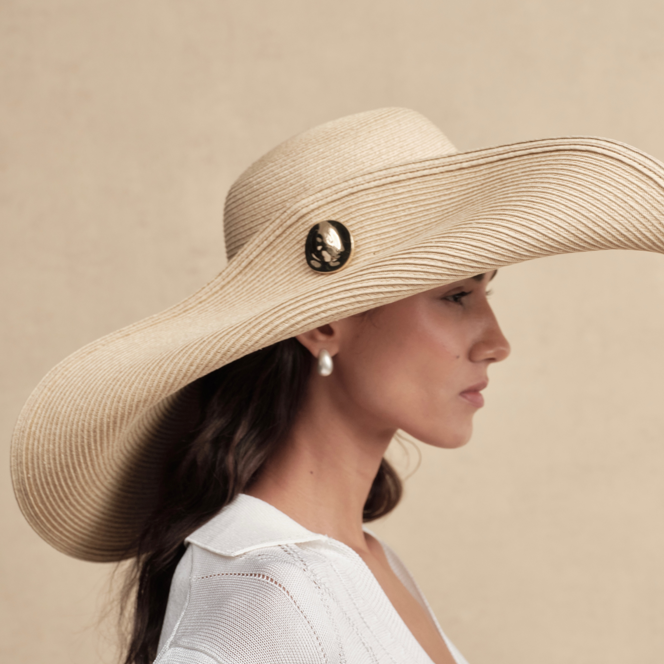 Streamlined Oversized Wide Brim Sun Hat