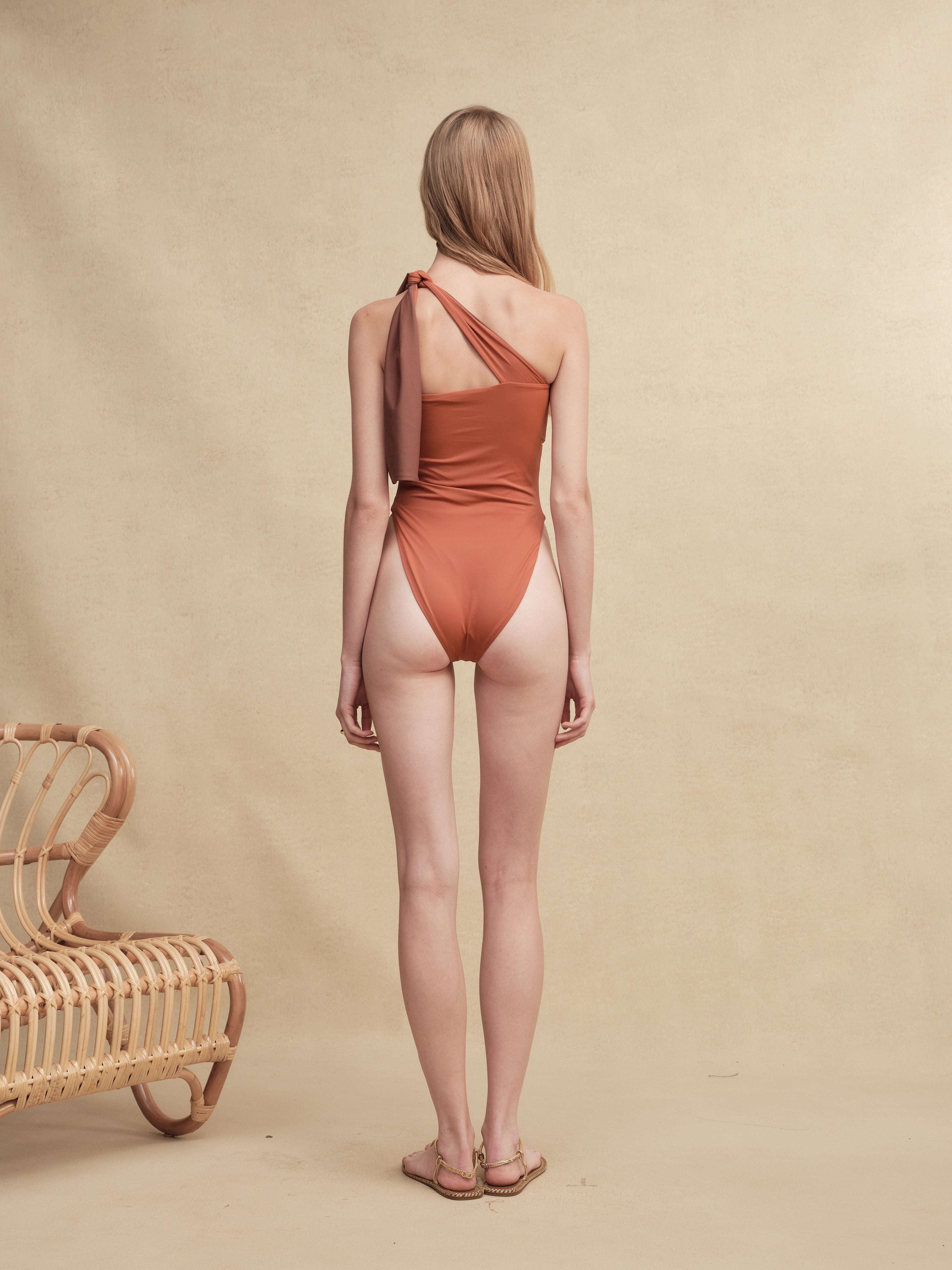 Playsuit Capsule Caló del Moro High-Cut 1PC Swimsuit Set