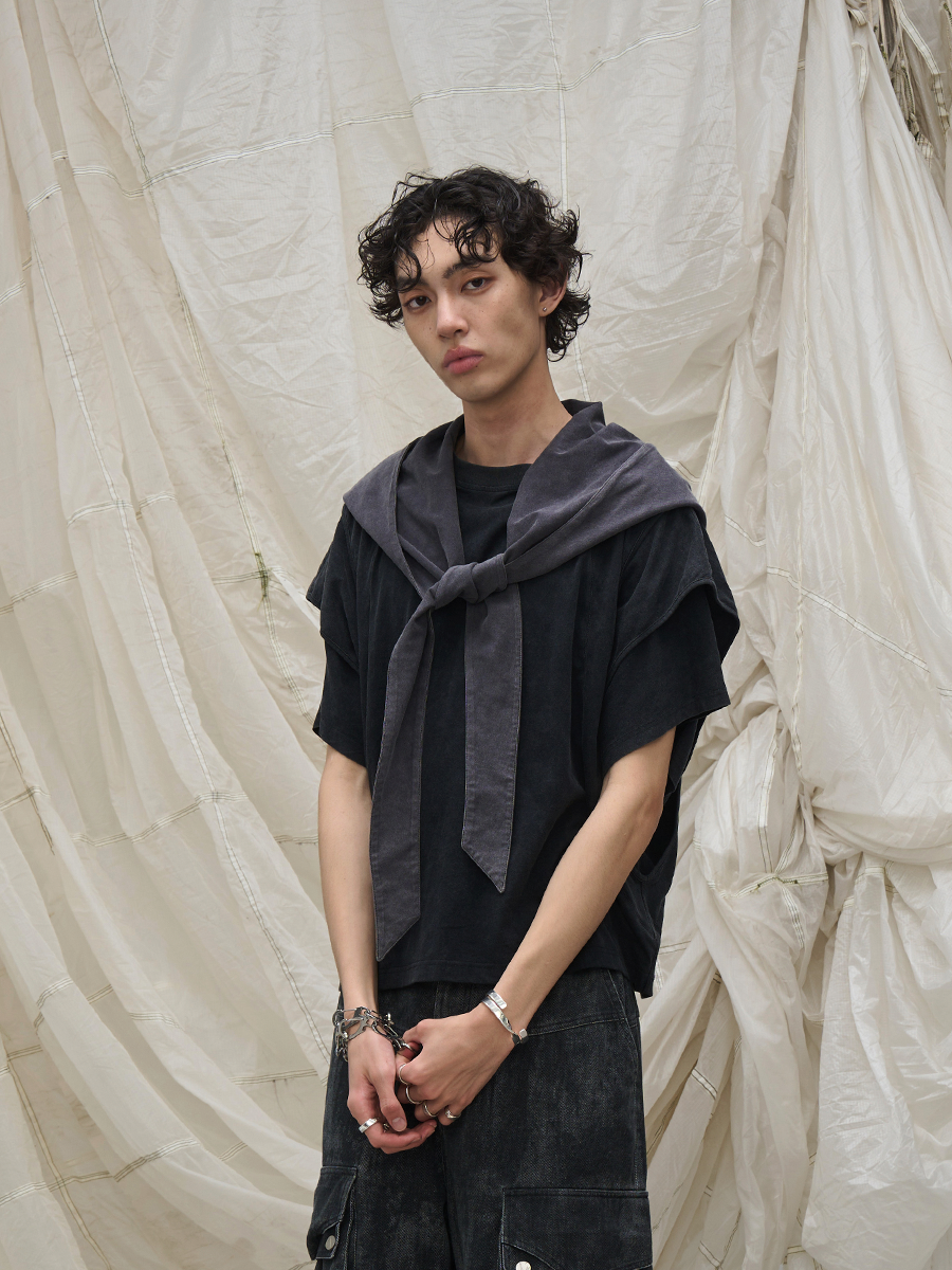 RELABEL Time Element (Dynamic Parallax) Circular-Cut Segmented Short-Sleeve Detachable Hooded Top Secondary image