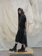 RELABEL Time Element (Continued) – Detachable fly, machine-washable, boxy-fit, large-pocket, cropped sports trousers