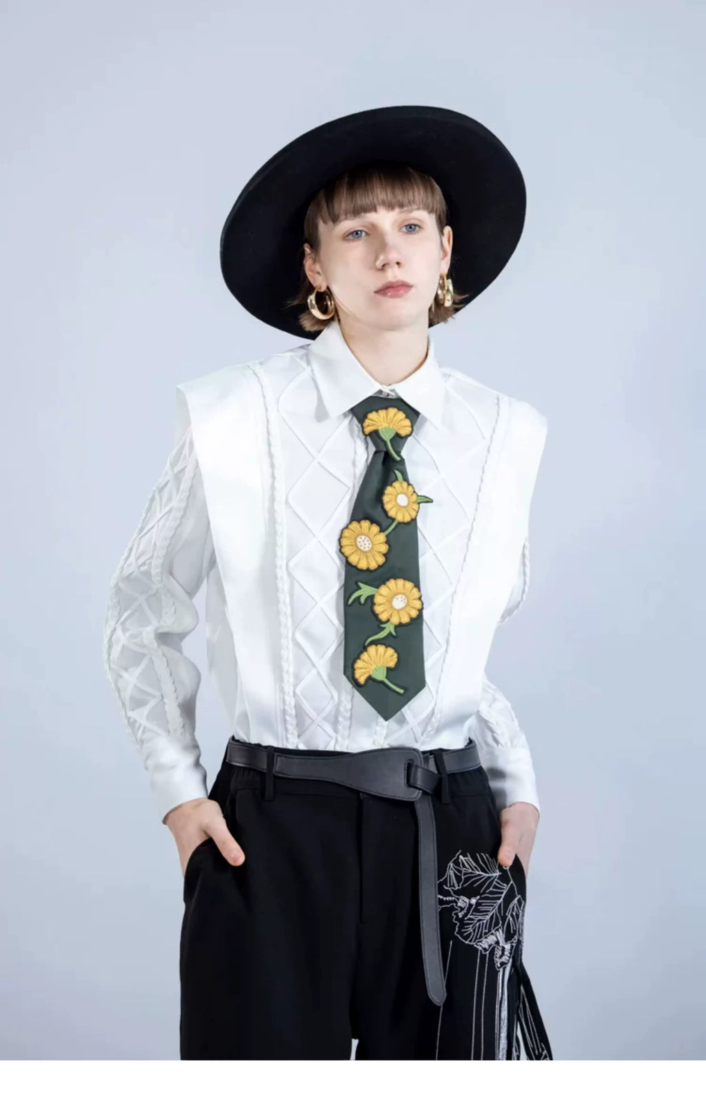 Vintage Embroidered Wide Tie