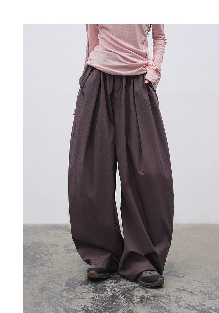 Loose Casual Balloon Pants with Elastic Waist and Pleats Secondary image