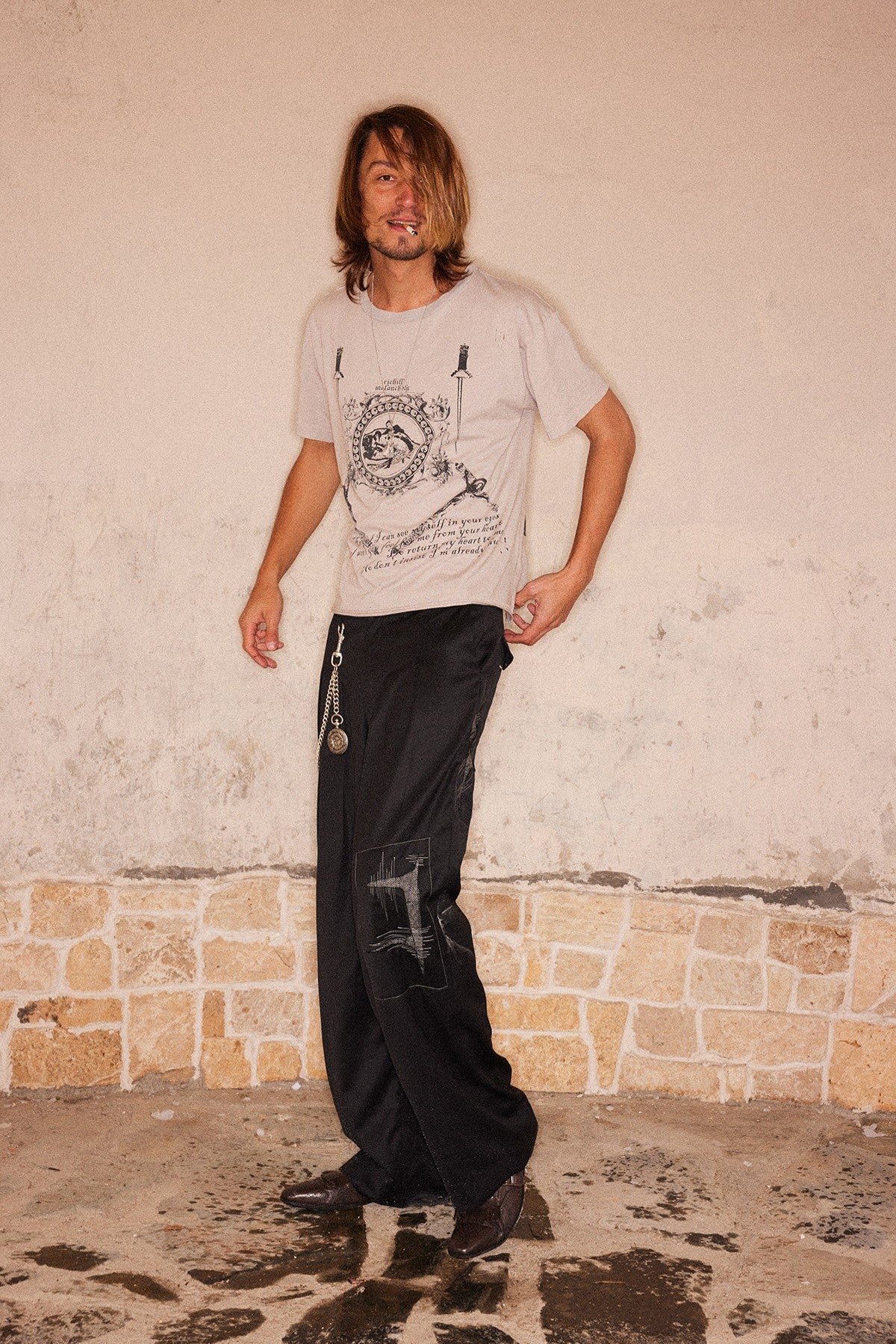 Dagger Frame Distressed Tee