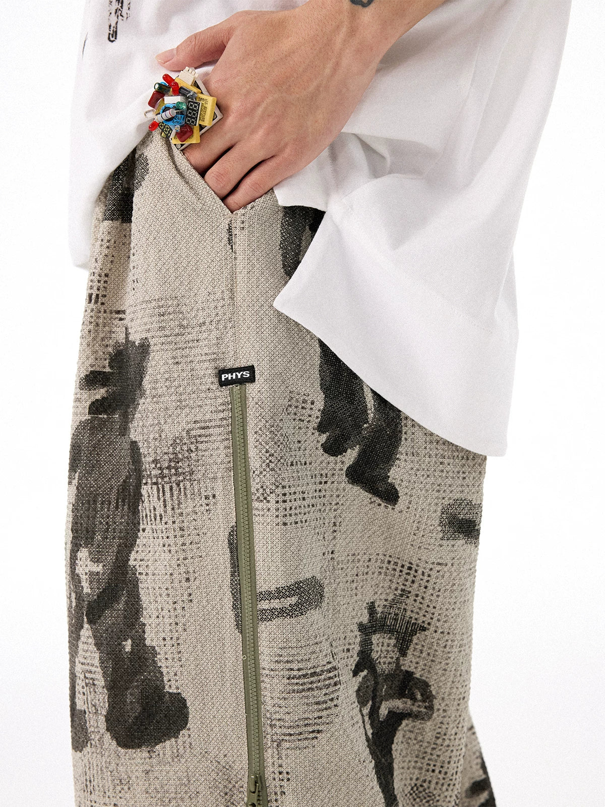 All-Over Puff Texture Casual Pants with Side Zipper
