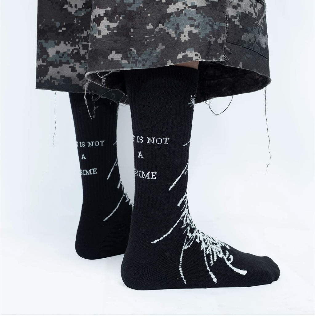 FVVO “ART IS NOT A CRIME” Jacquard Knee-High Socks