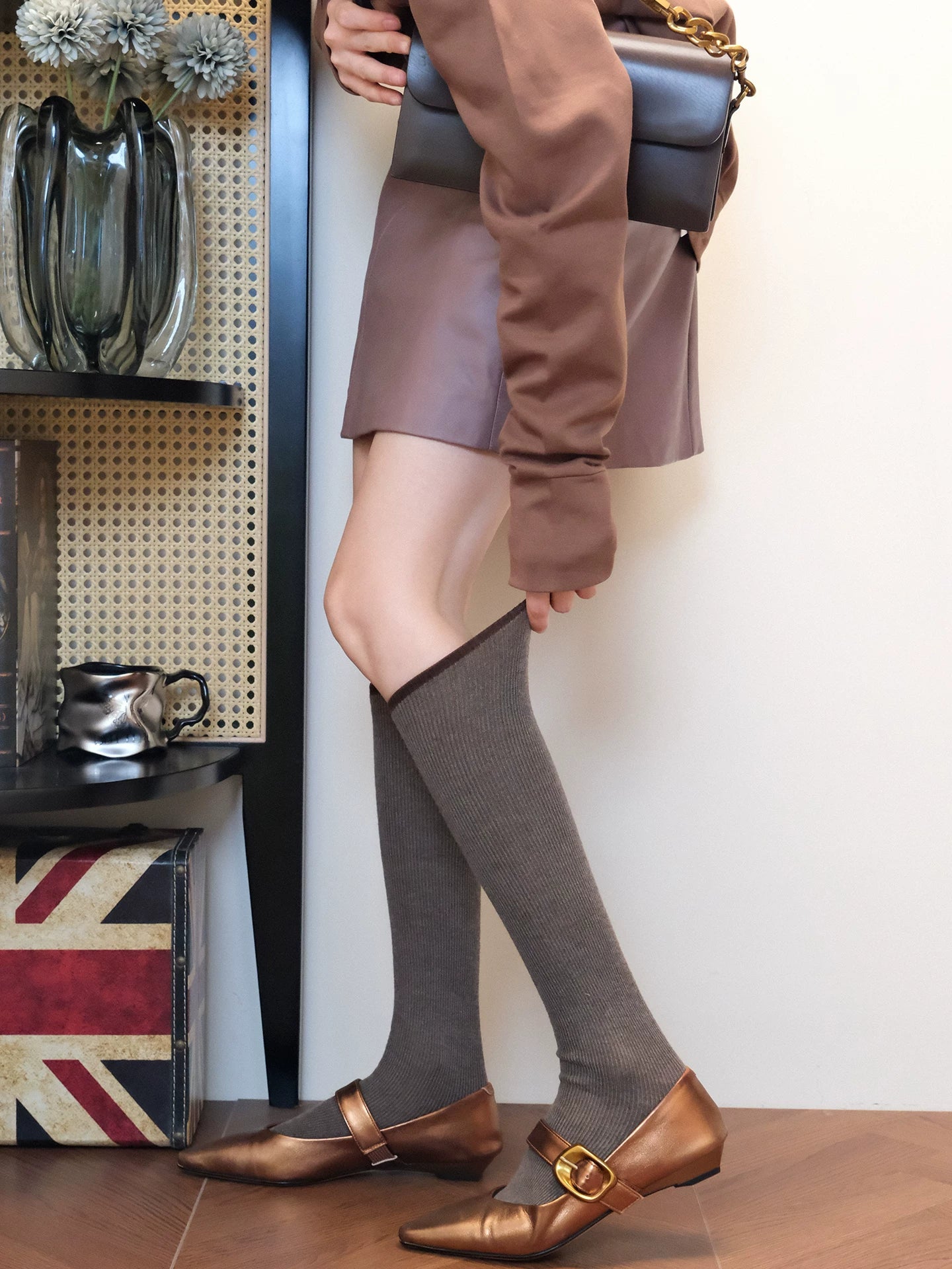 Fine Wool Knit Brown Crew Socks
