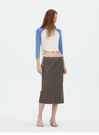 Contrast Raglan 3/4 Sleeve Curved Hem Cropped T-Shirt