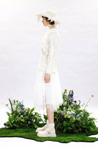 Oversized 3D Leaf Chunky Knit Sweater
