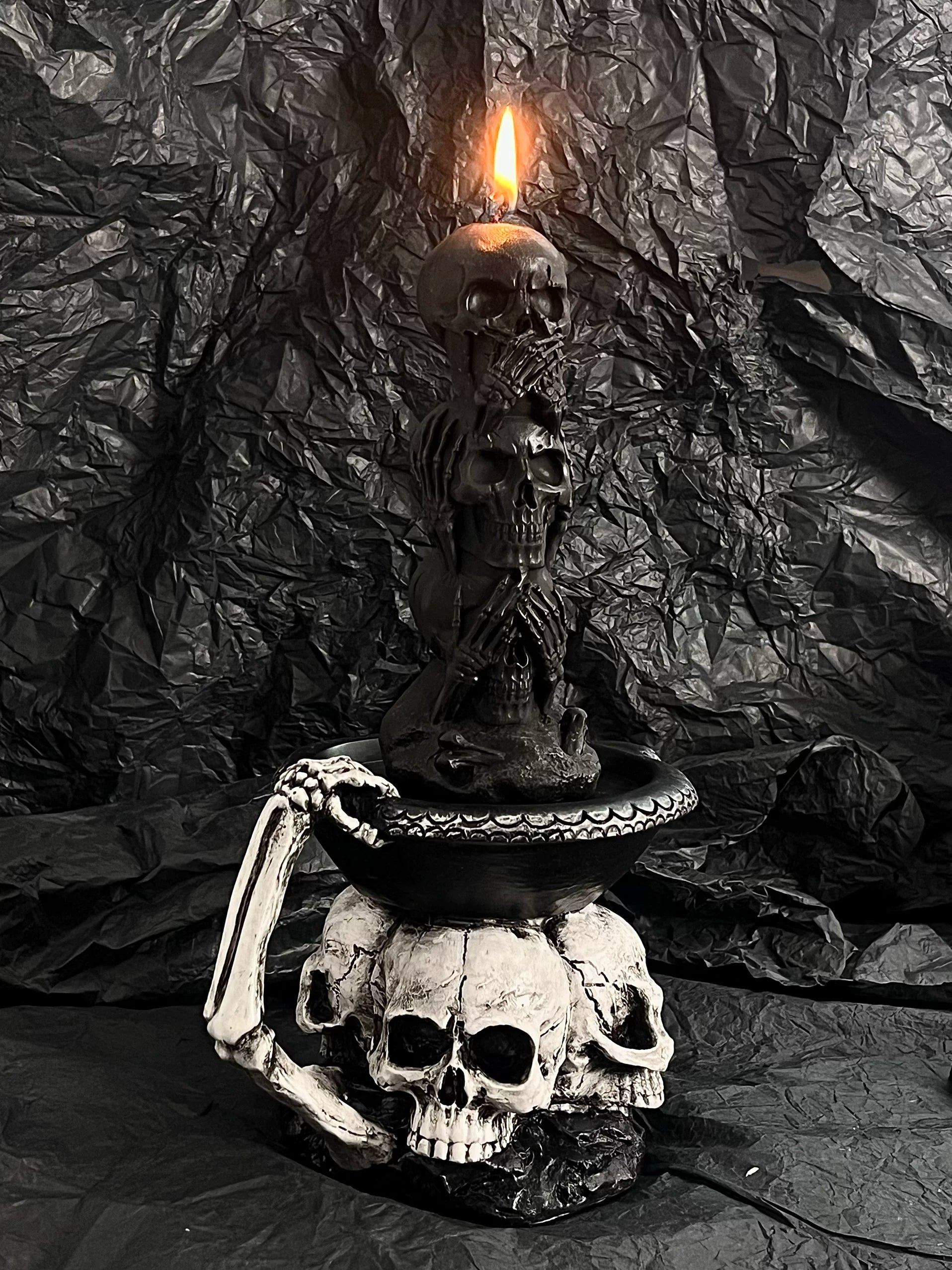 Three-Headed Skull Candle Holder Secondary image