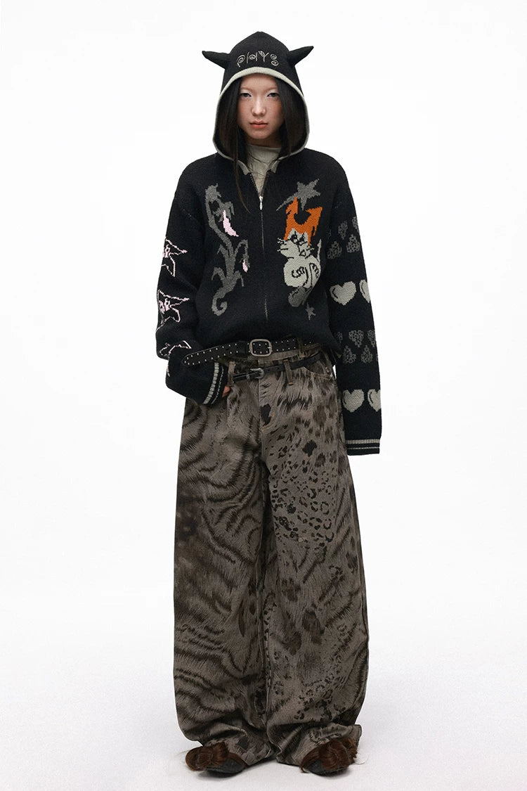 Leopard Digital Print Curved Panel Denim Pants with Double Waistband – Trendy Split Design Jeans Secondary image