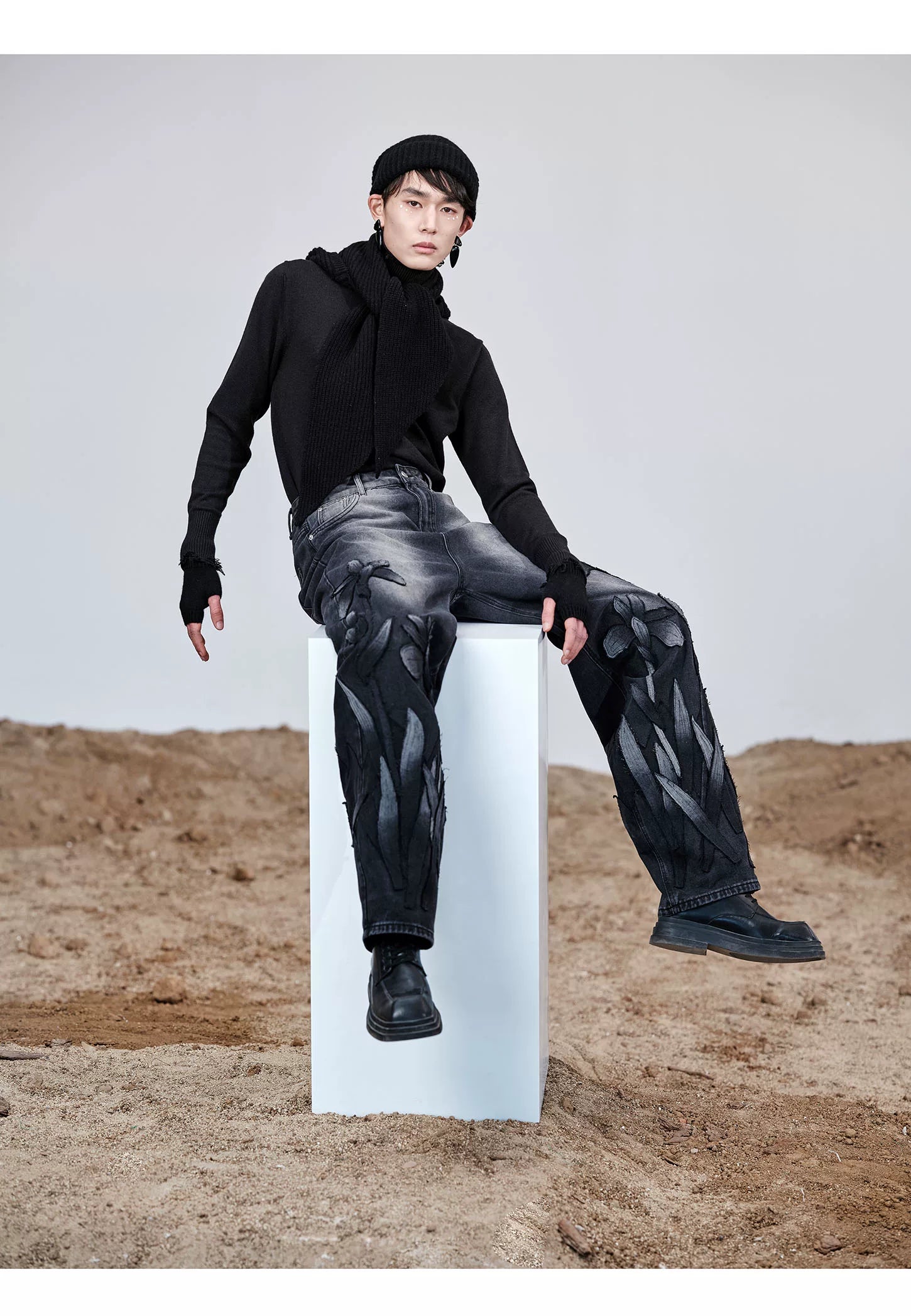 Heavyweight Washed Straight-Leg Jeans with Floral Appliqué