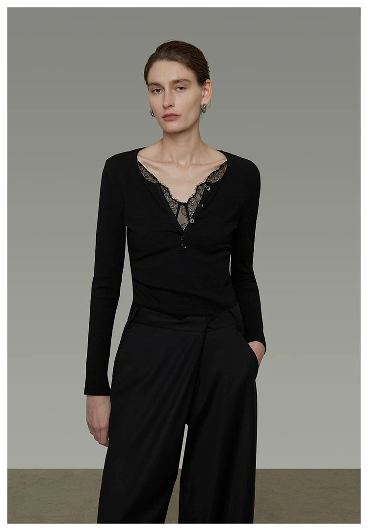 Minimalist Lace V-Neck Slim-Fit Knit Top Secondary image