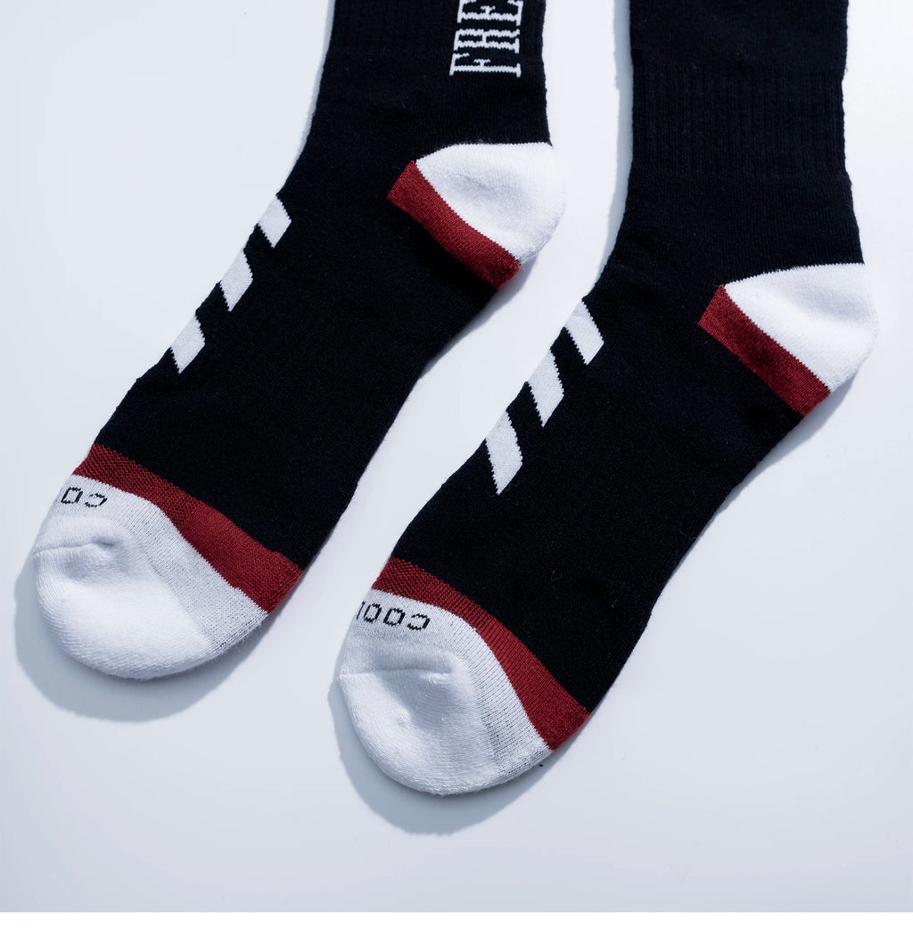 “FVVO.COM” Jacquard Knee-High Socks