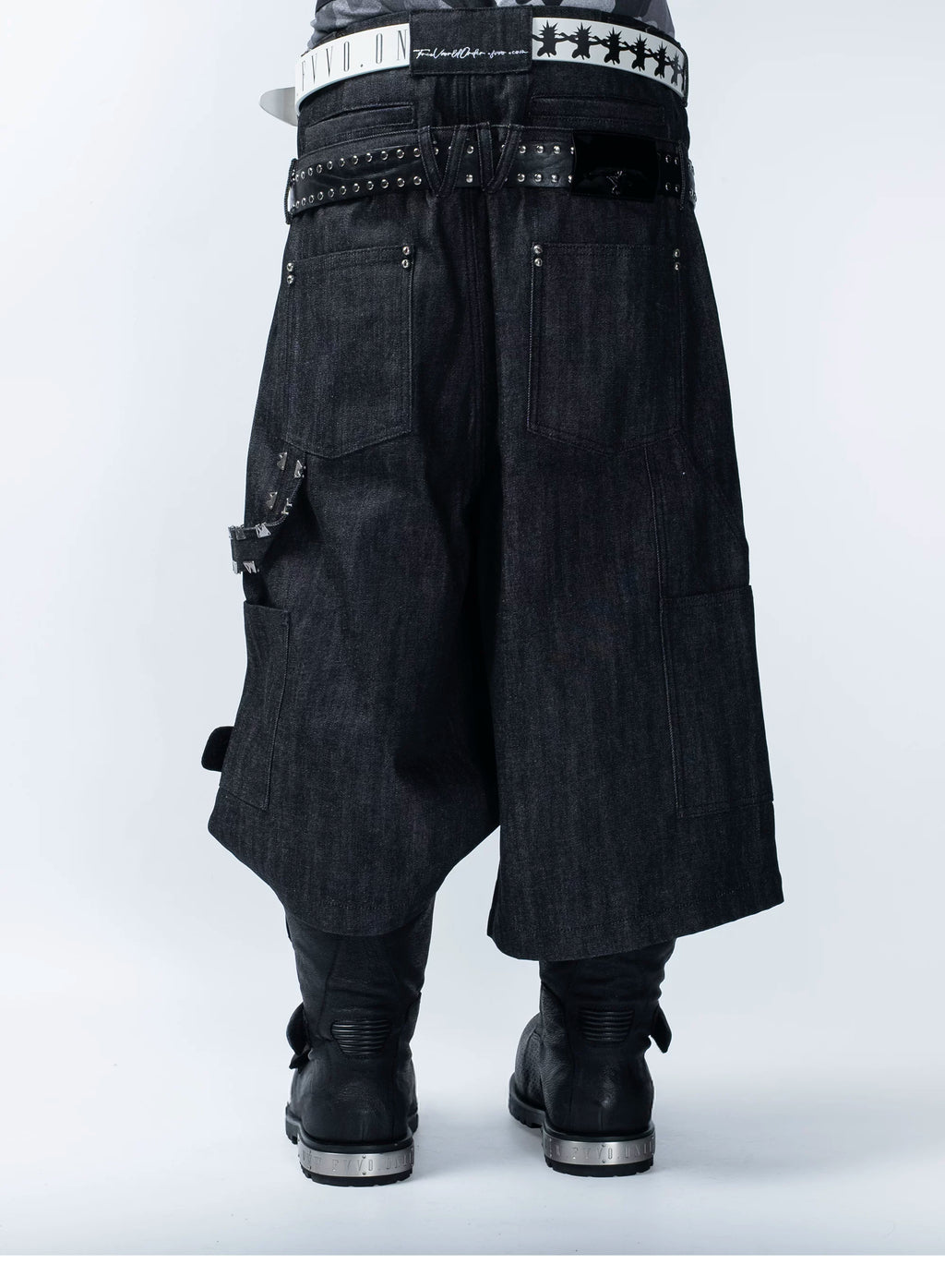 FVVO PunkFreeGuys Patch & Stud Cropped Pants