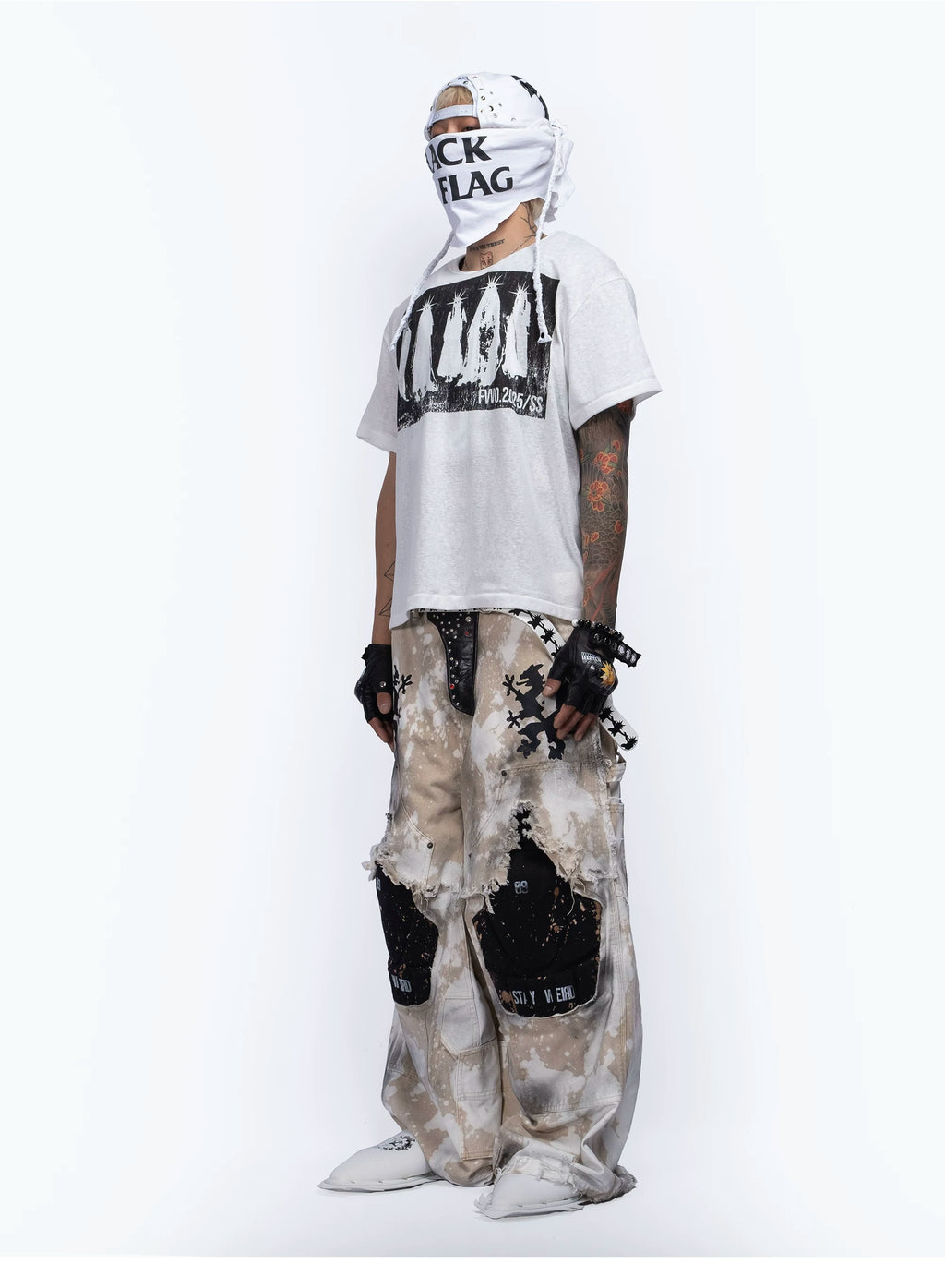 FVVO “PUNK PES” Graphic Print T-Shirt