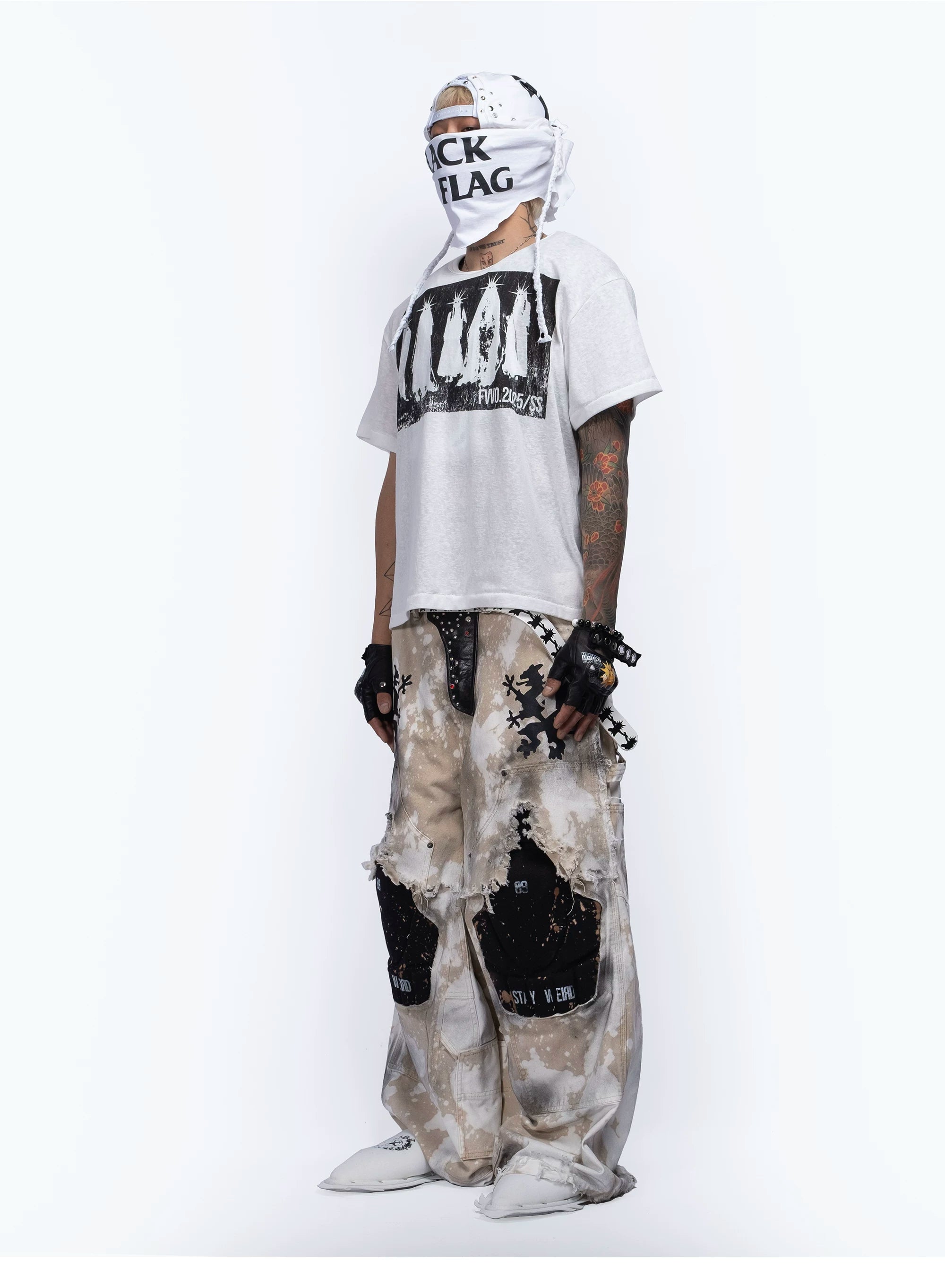 FVVO “PUNK PES” Graphic Print T-Shirt