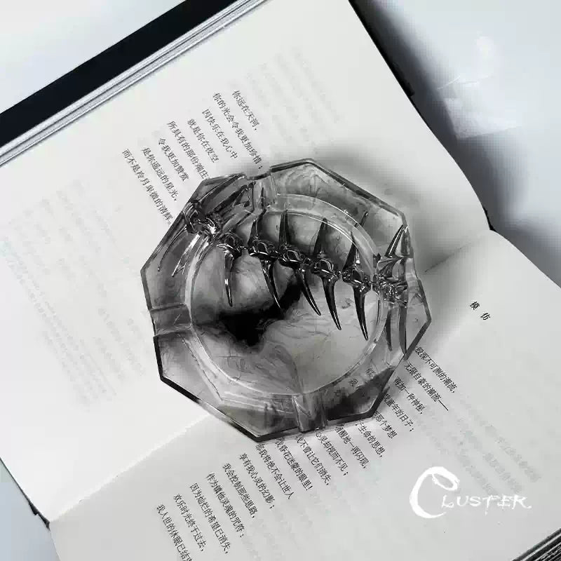 Dark Tide Silver Fishbone Ashtray Secondary image