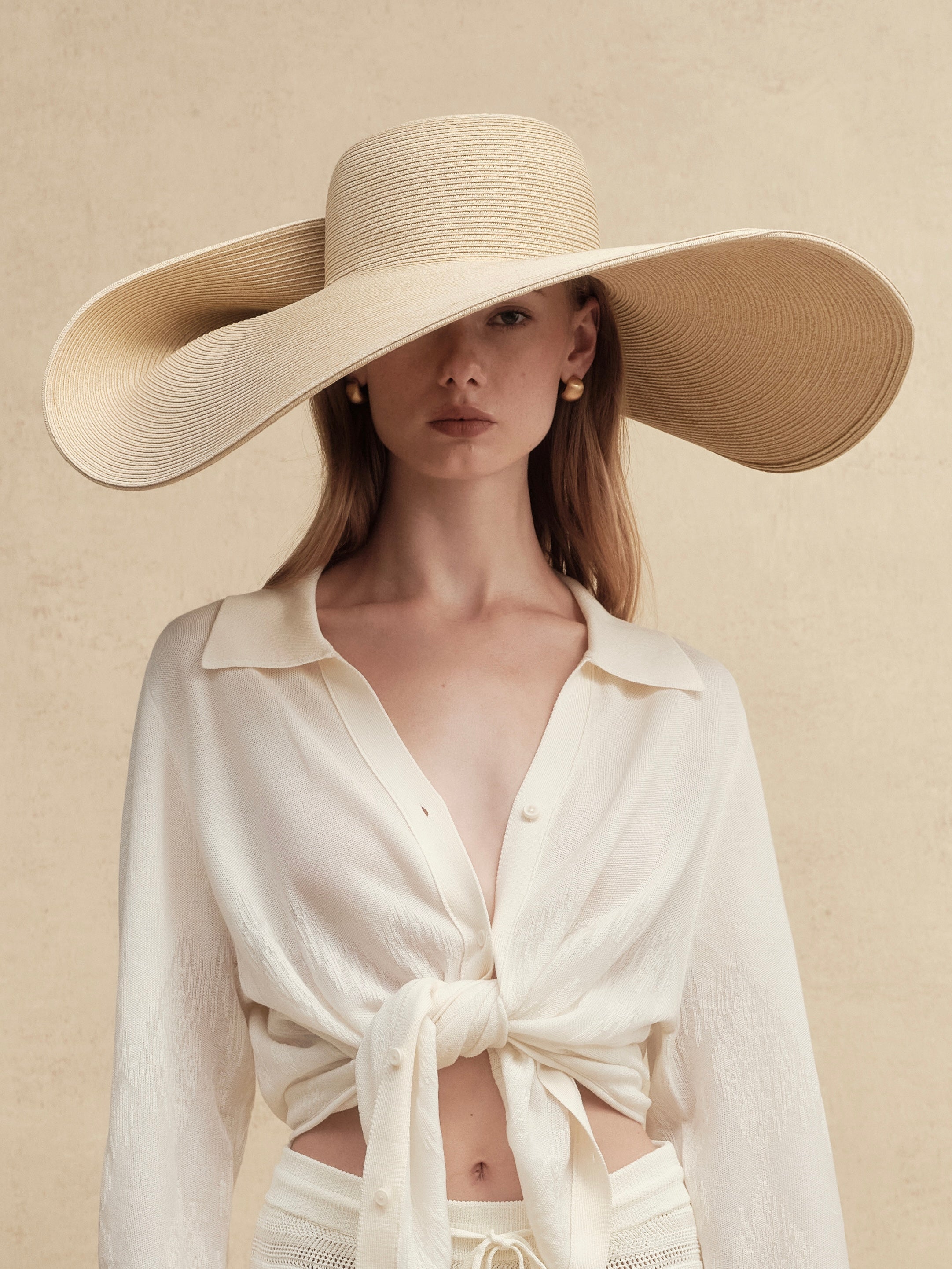 Streamlined Oversized Wide Brim Sun Hat