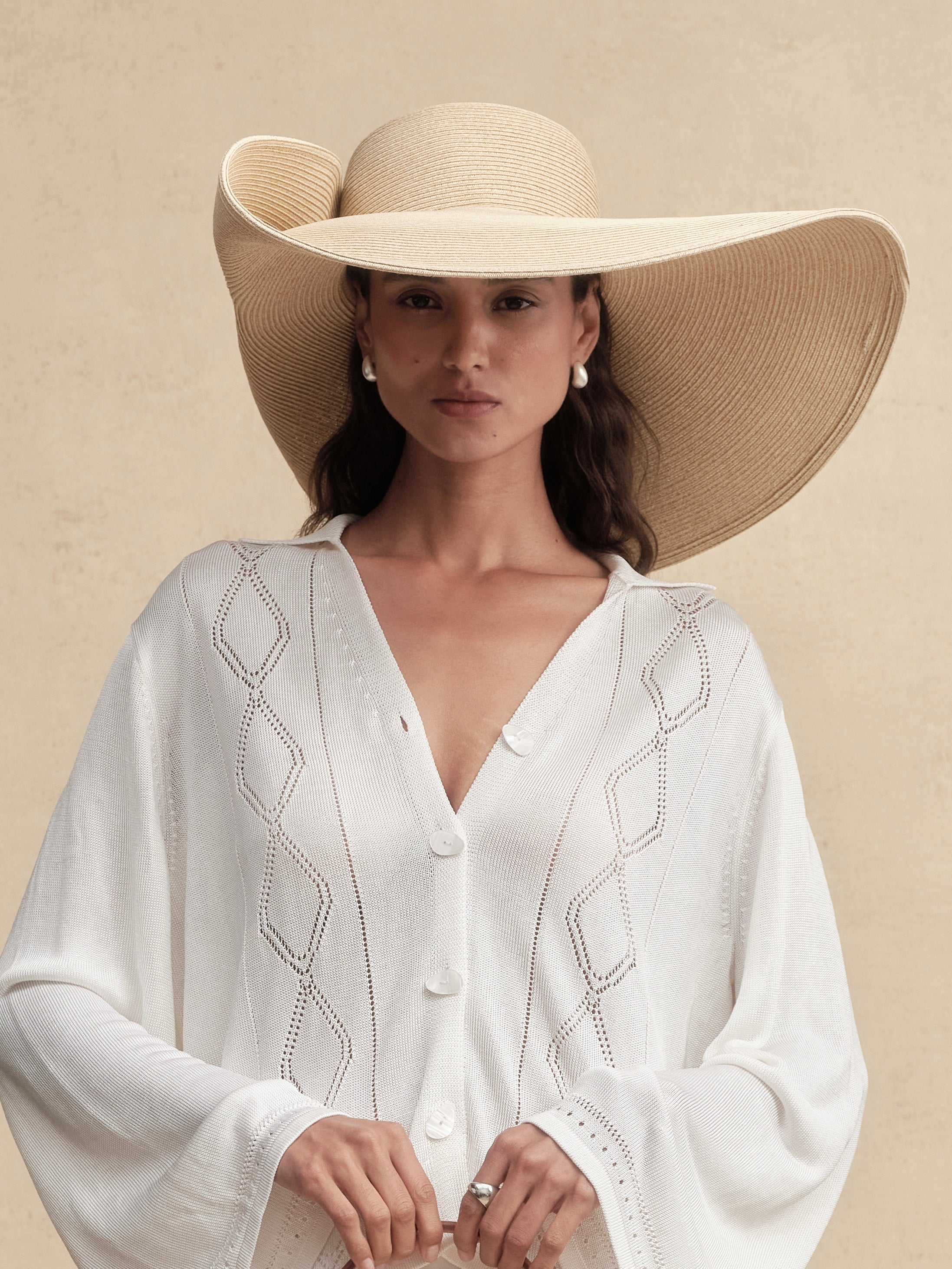 Streamlined Oversized Wide Brim Sun Hat